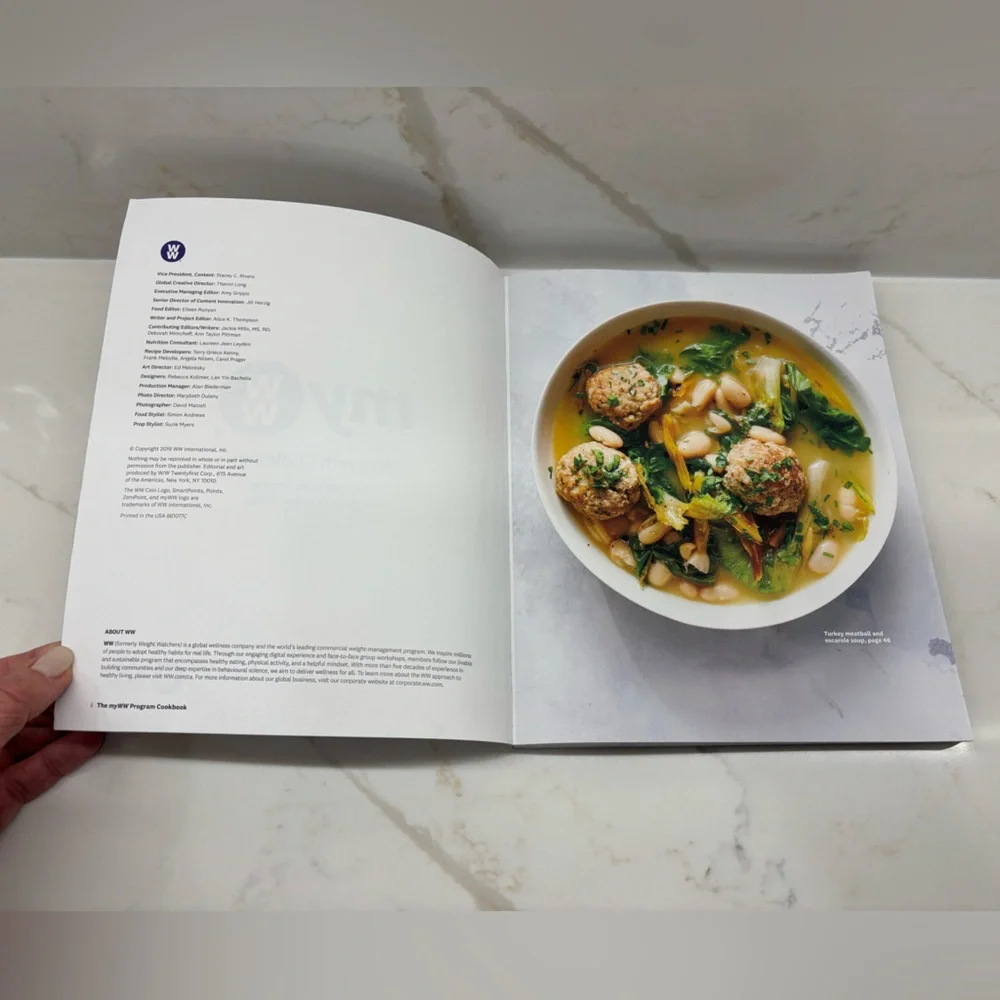 Discontinued Weight Watchers My Program Cookbook HARDCOVER 2019 LIKE NEW - Picture 4 of 4